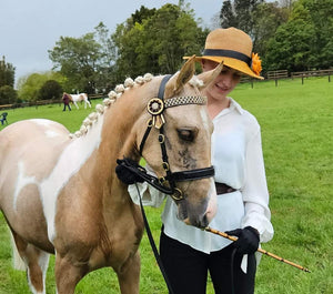 Stick It!  - plaiting aid