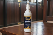 Load image into Gallery viewer, The Honey Trap Ultra Shine horse coat finishing spray for mane, tail and coat shine
